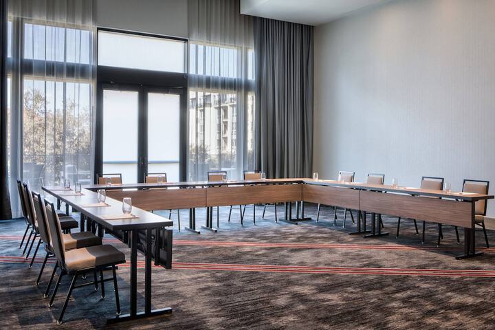 Meeting facility