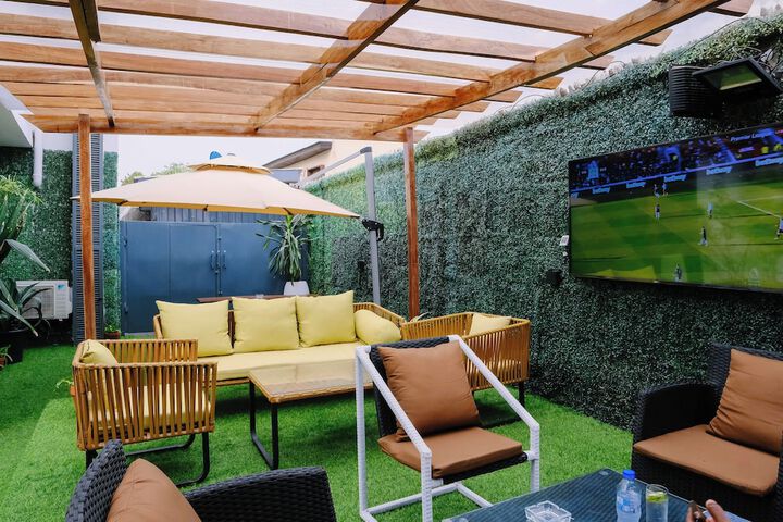 Terrace/Patio 21 of 28