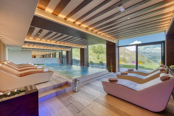 Hot Tub 38 of 82