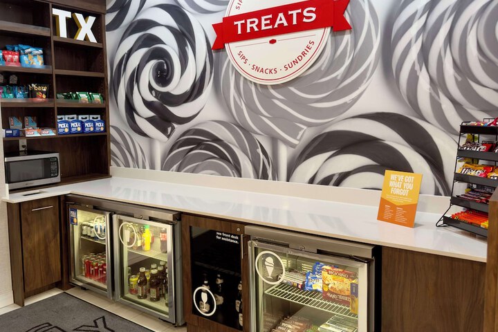 Snack bar