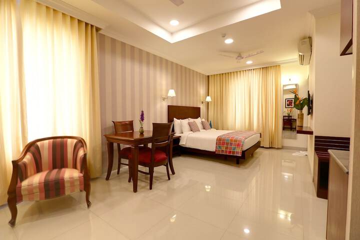 Room 9 of 17