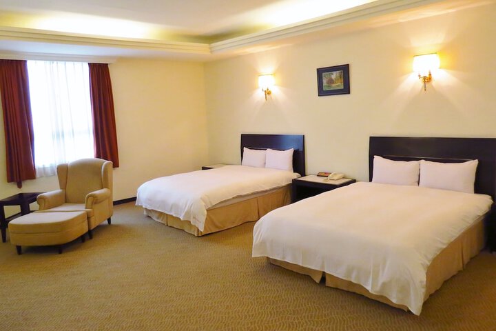 Room 4 of 35