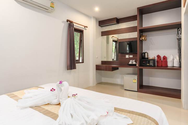 Room 10 of 31