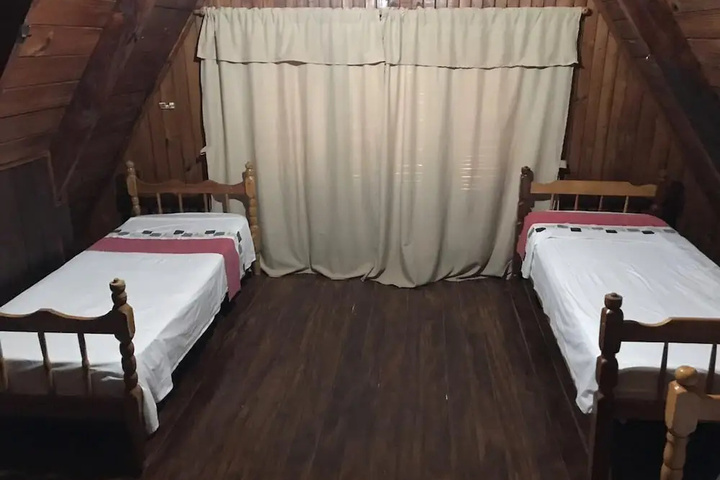 Room 2 of 11
