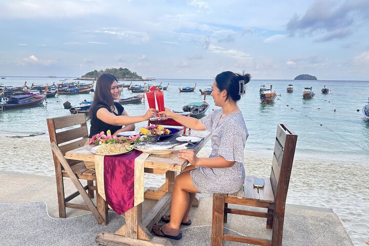 Dining 48 of 72