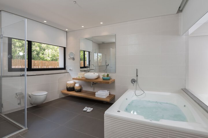 Bath Photo