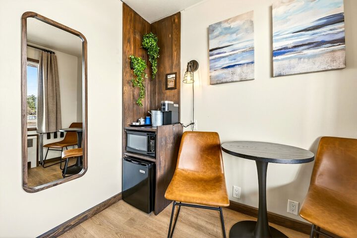 Room 4 of 67