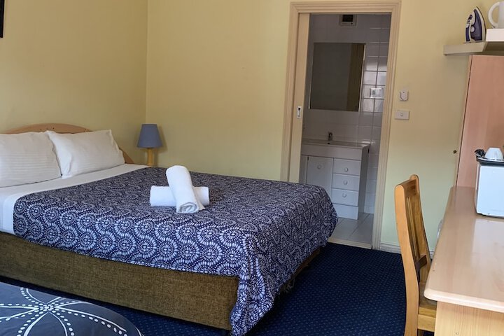 Room 6 of 30