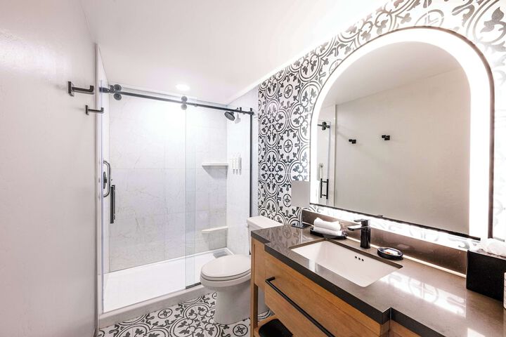 Bathroom shower