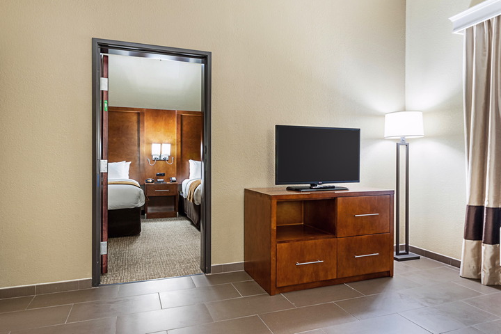 Room 6 of 22