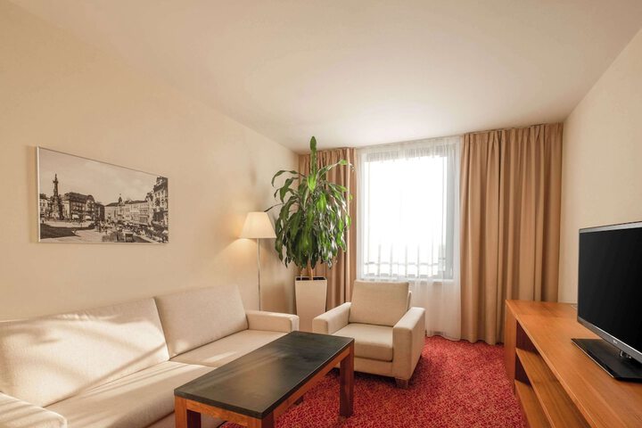 Room 21 of 66