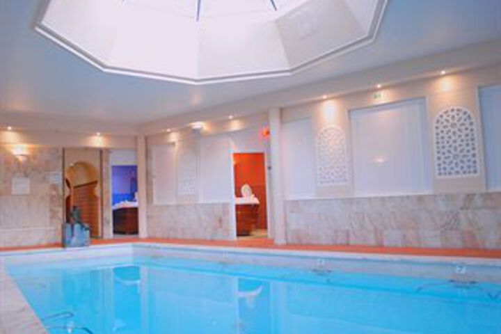 Pool 33 of 59