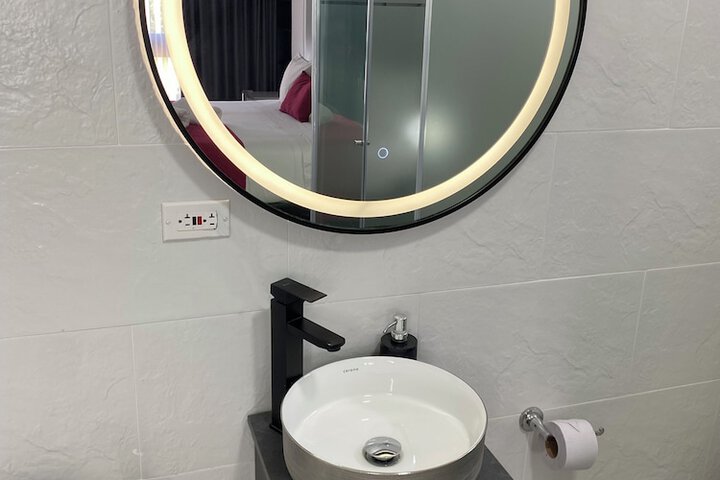 Room 71 of 92