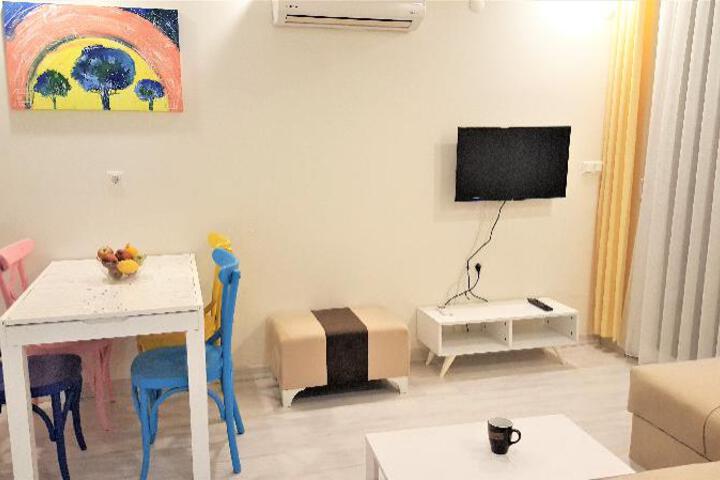 Room 30 of 190