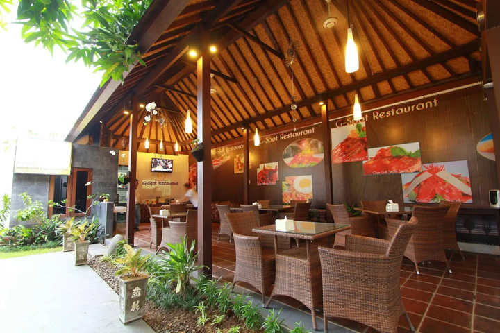 restaurant