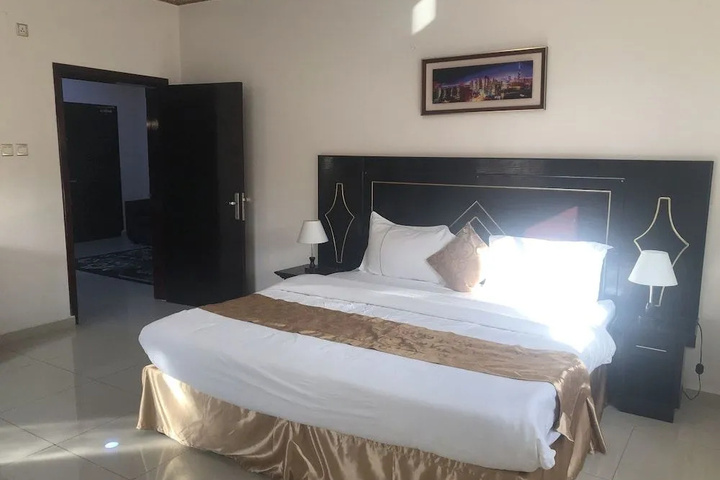 Room 2 of 13