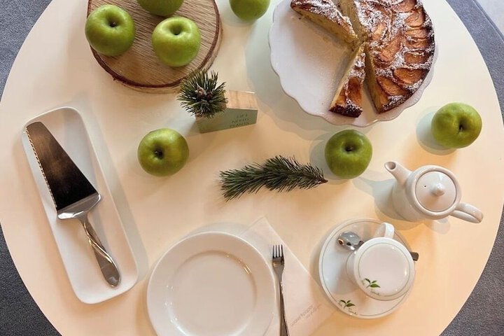 Dining 48 of 55