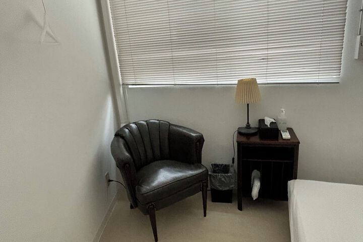 Room 19 of 36