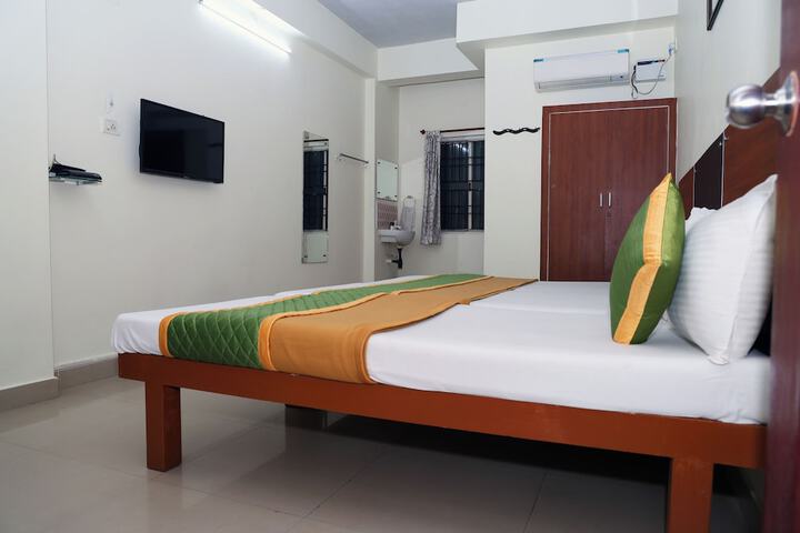 Room 44 of 53