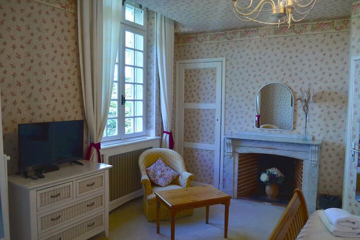 Room 3 of 61