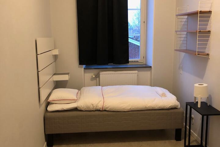 Room 3 of 26