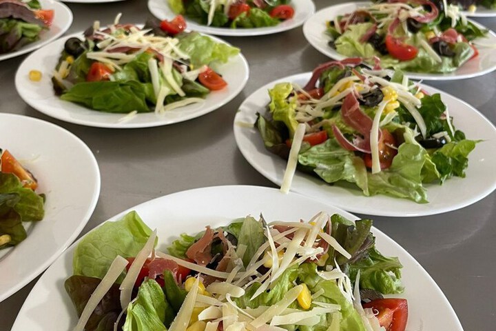 Dining 70 of 103