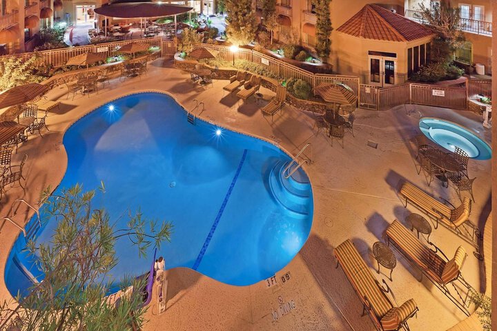 Hotel with Pool