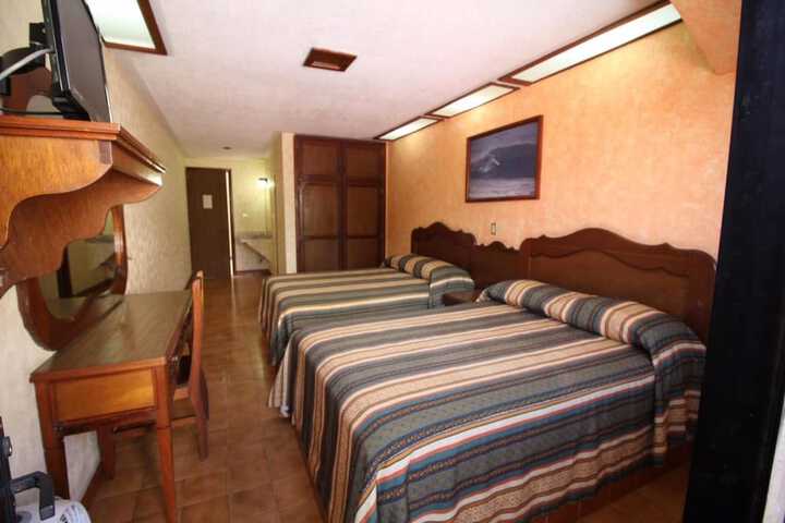 Room 19 of 44