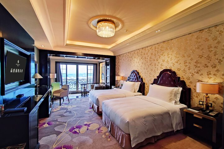 Room 17 of 57