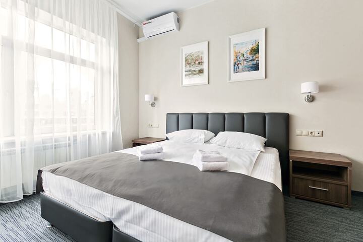 Room 16 of 33
