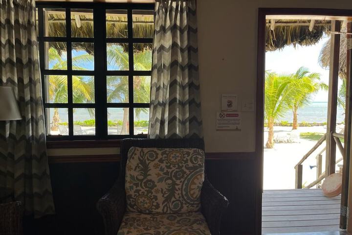 Room 48 of 272
