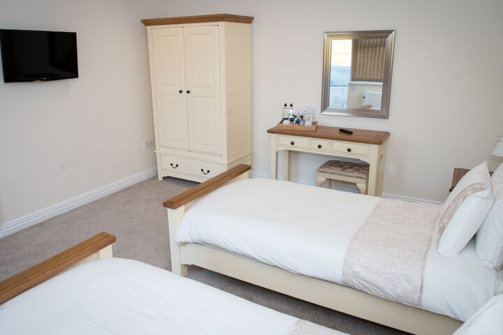Room 14 of 40