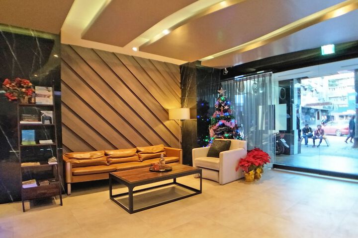 Hotel Interior 4 of 36
