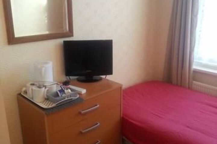Room 43 of 149