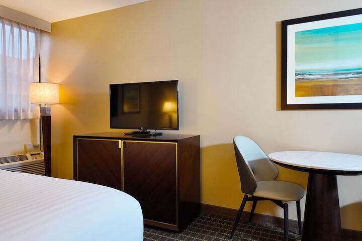 Room 20 of 73