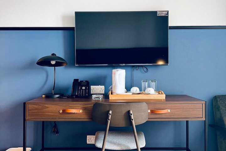 Room 32 of 58