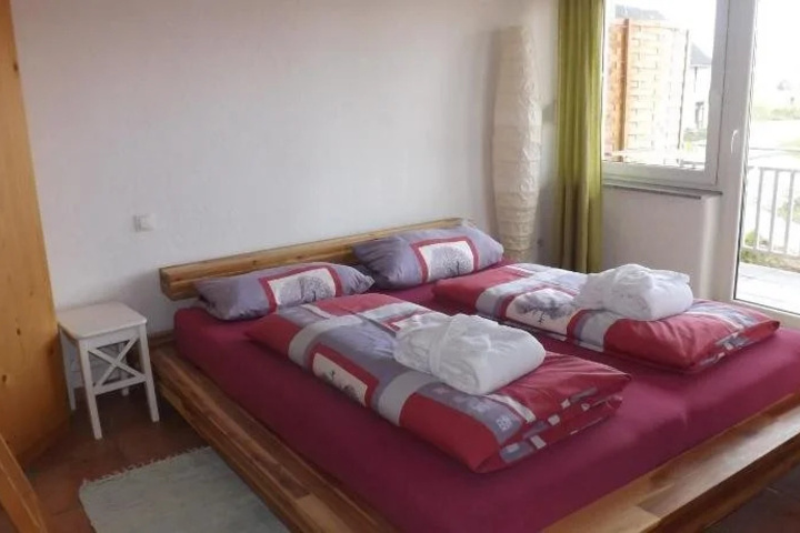 Room 2 of 22