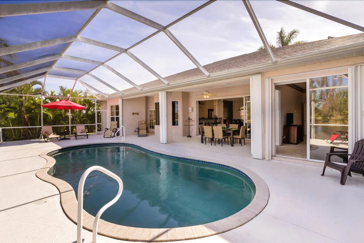 Pool 14 of 23