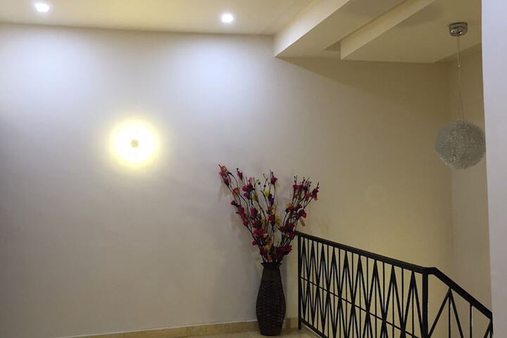 Ballroom/Hall 22 of 23