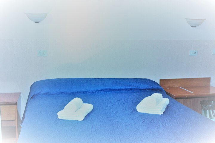 Room 14 of 21