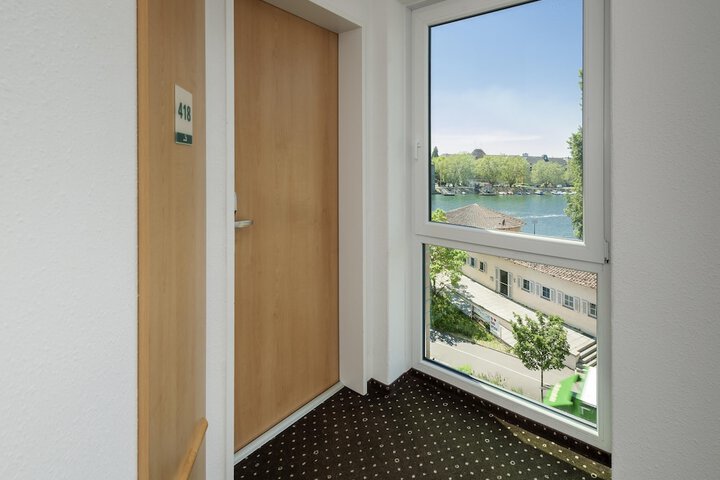 Room 10 of 55