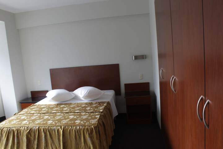 Room 8 of 13