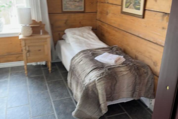 Room 9 of 92