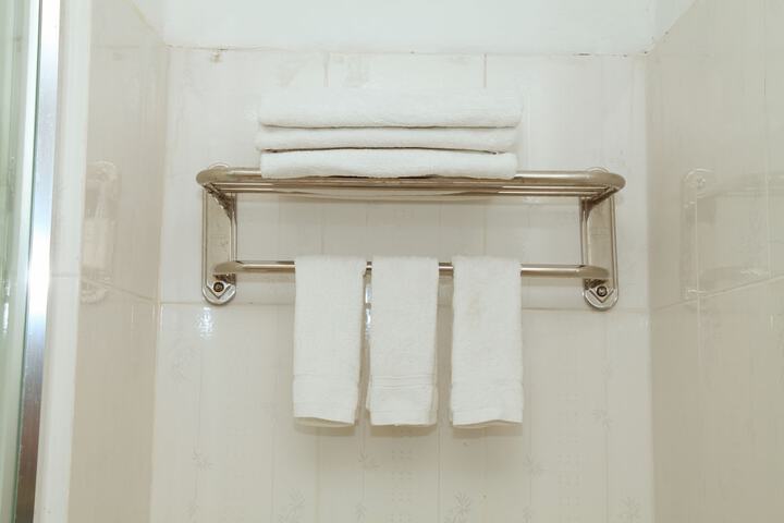 Room 14 of 22