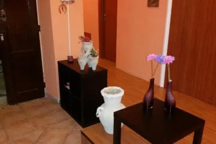 Room 3 of 50