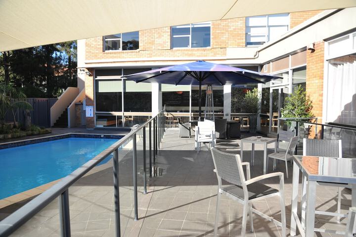 Hotel Pool