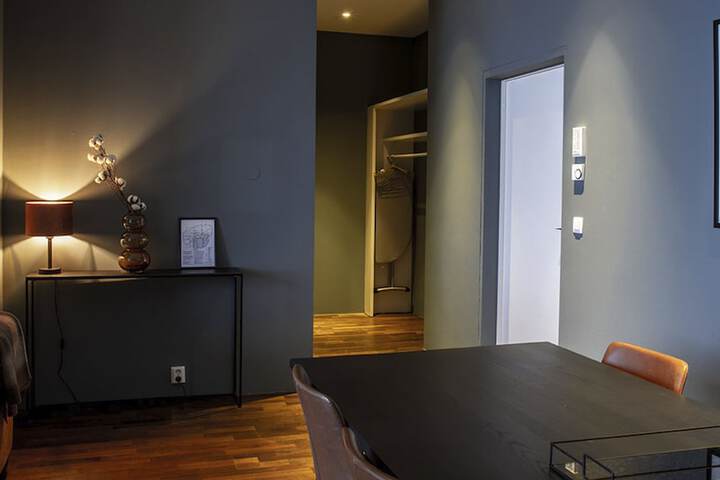 Room 9 of 53