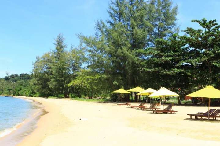 Beach 66 of 87