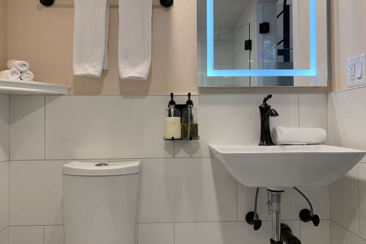 Room 16 of 21