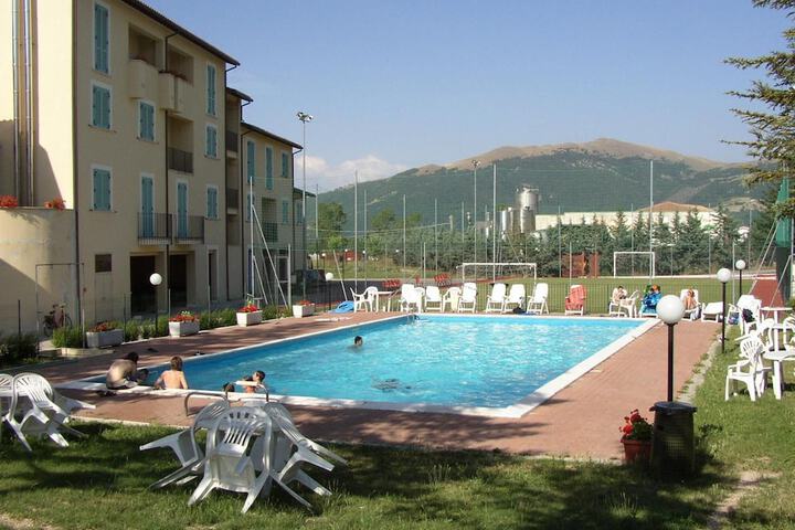 Pools & Facilities